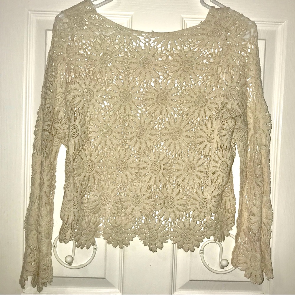 Crochet floral crop top 💕